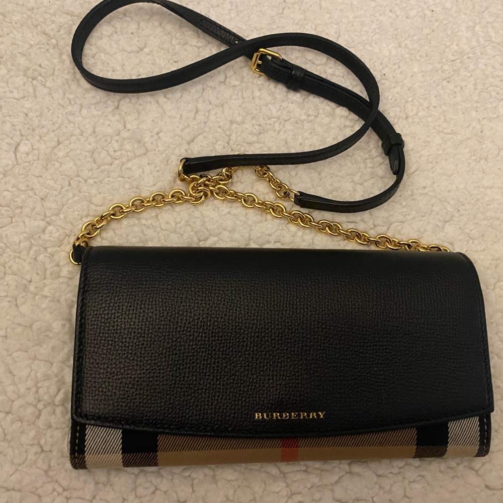 Burberry black leather chain wallet